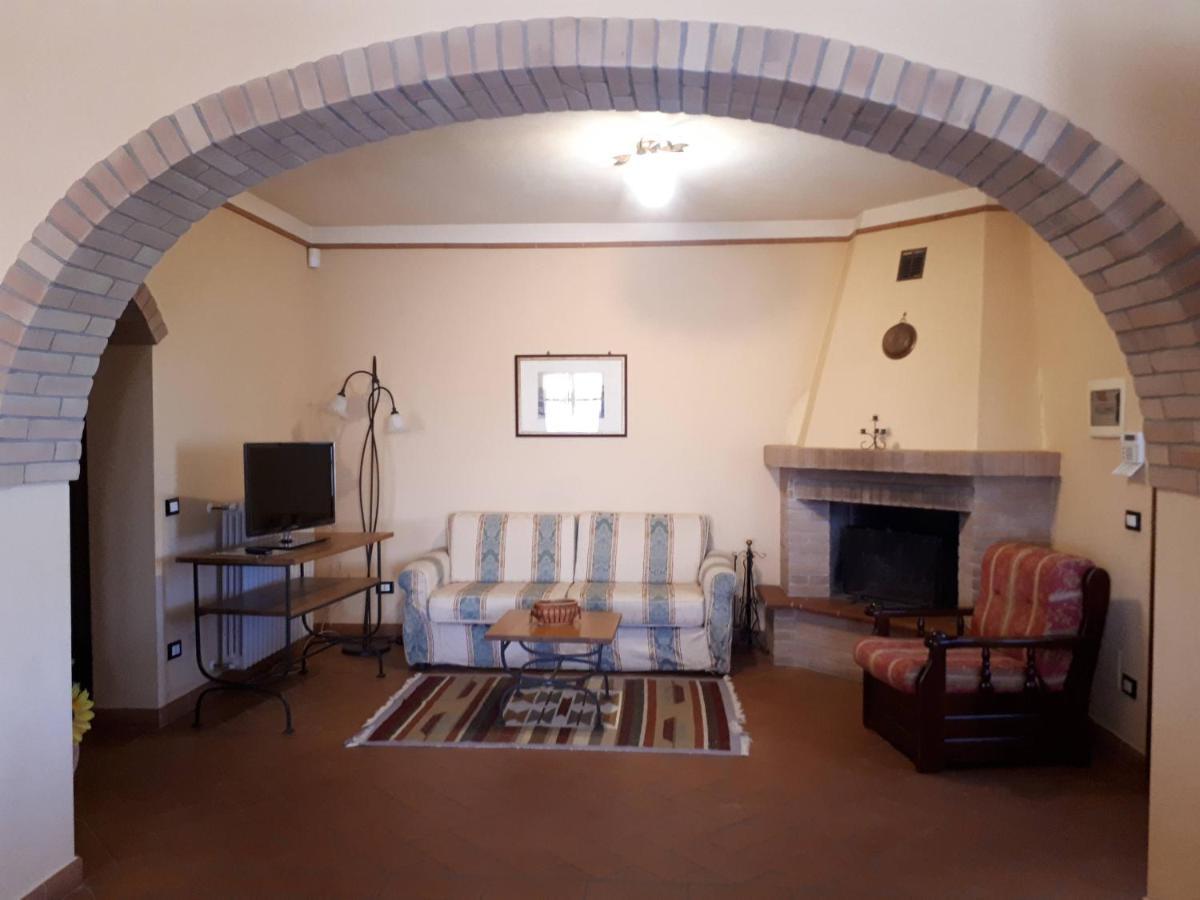 Agriturismo Montemari Villa Палая Екстериор снимка