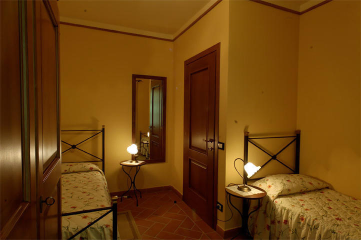 Agriturismo Montemari Villa Палая Стая снимка